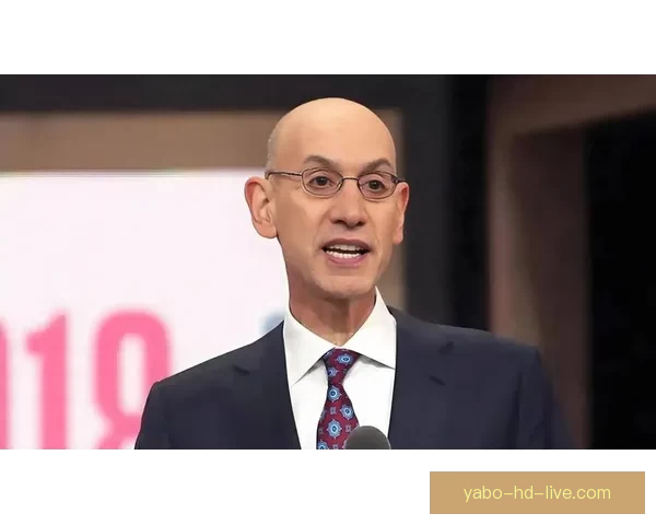 萧华回应65场评奖规则未改动 坚持其有效性原则